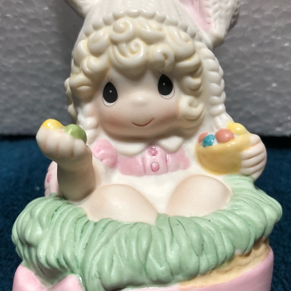 Bundle of Two (2) various Precious Moments Figurines / Ornaments